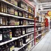 La mayoría de los supermercados ha bajado el precio del aceite, según la OCU